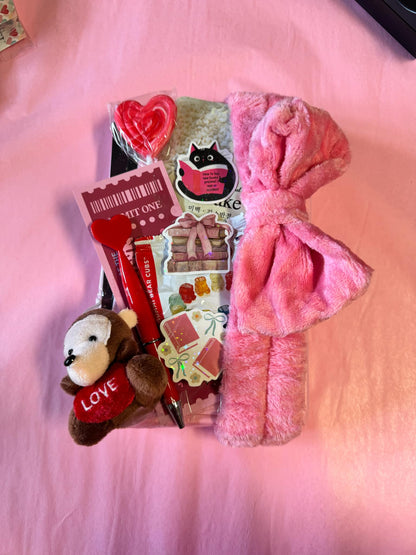 Laura's Blind Date with a Book