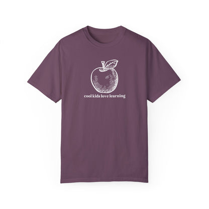 Cool Kids Love Learning Tee