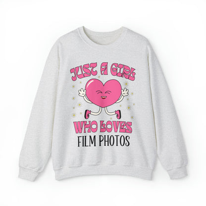 Funny Photographer Sweatshirt for Film Photographer: Cute Retro Heart