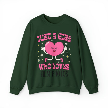 Funny Photographer Sweatshirt for Film Photographer: Cute Retro Heart