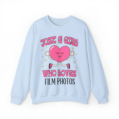 Funny Photographer Sweatshirt for Film Photographer: Cute Retro Heart