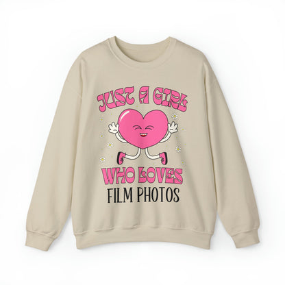 Funny Photographer Sweatshirt for Film Photographer: Cute Retro Heart