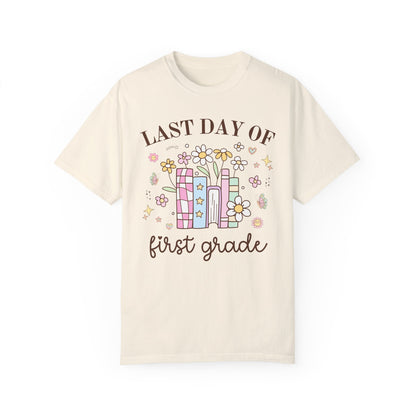 Last Day of School Tee for Fifth Grade Teacher