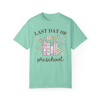 Last Day of School Tee for Fifth Grade Teacher