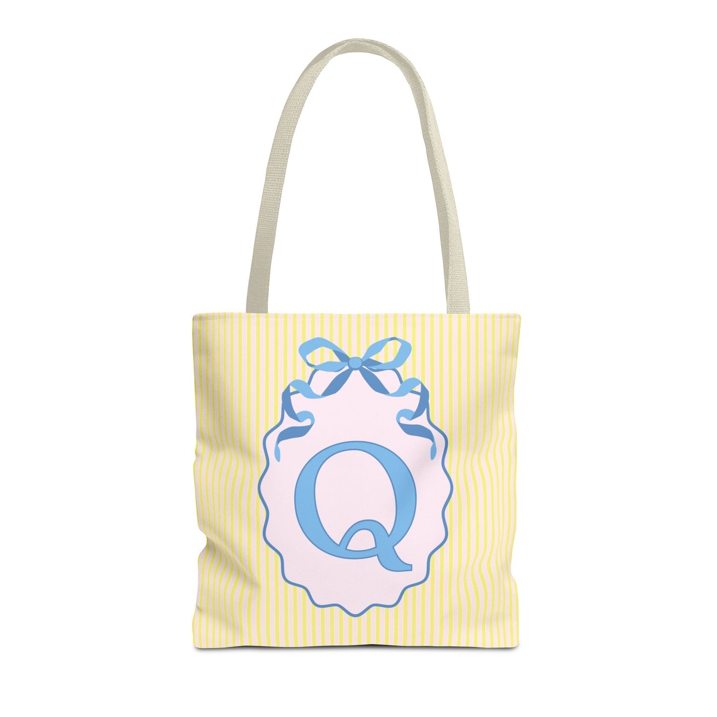 Peppy Initial Tote Bag with Initial and Cute Bow, Boho Hydrangea Flowers: Q