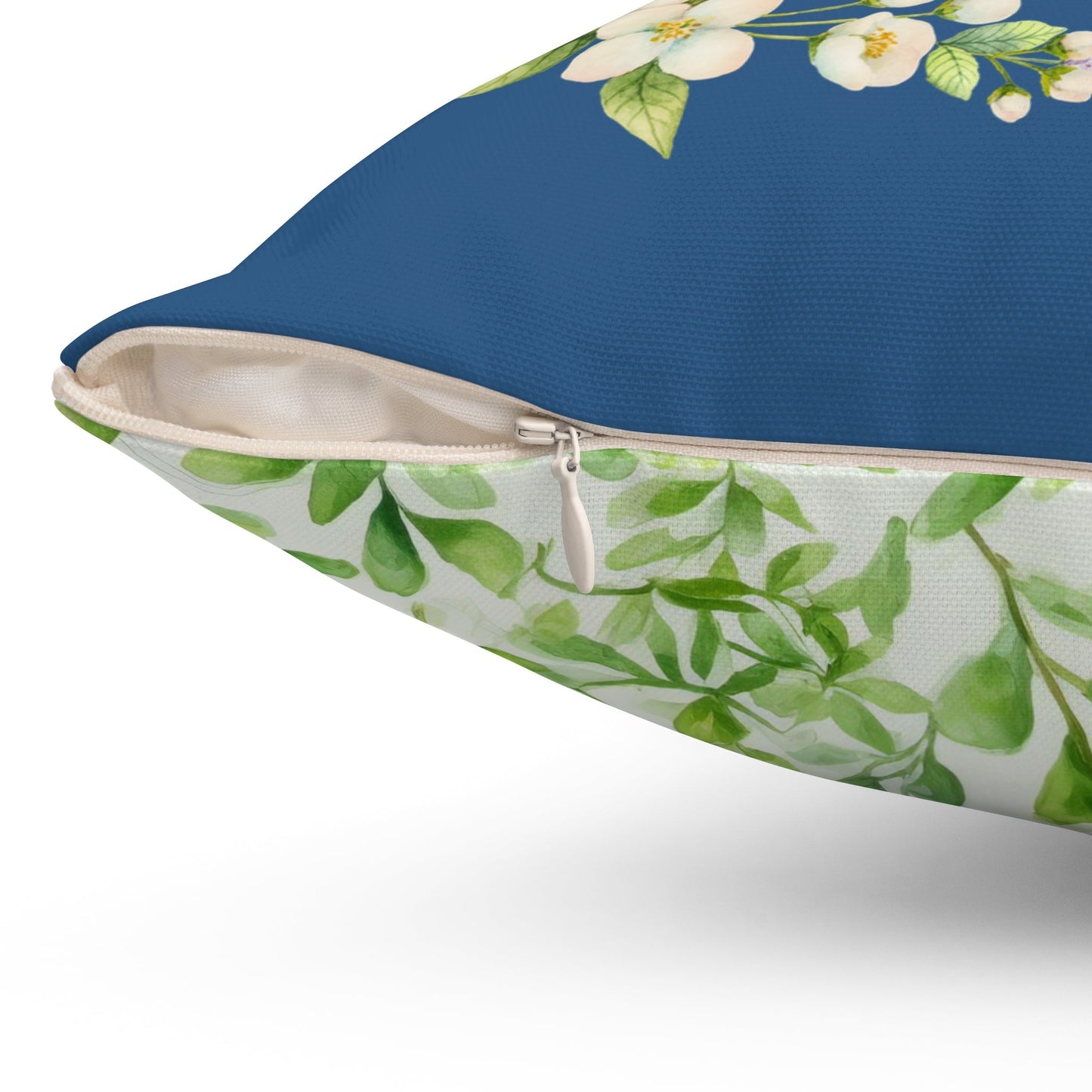 Pillow: Eleanor of Aquitaine