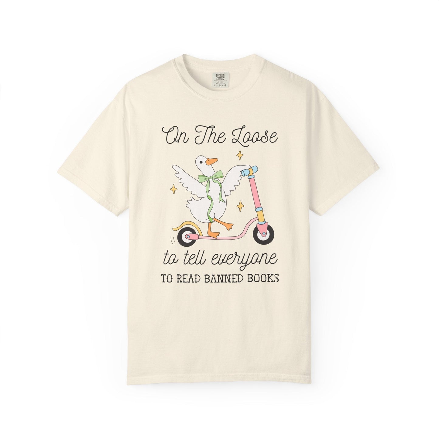 Read Banned Books Tee Shirt