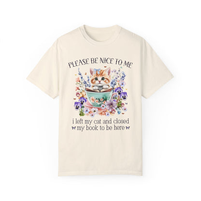 Bookish Tee for Cat Mom