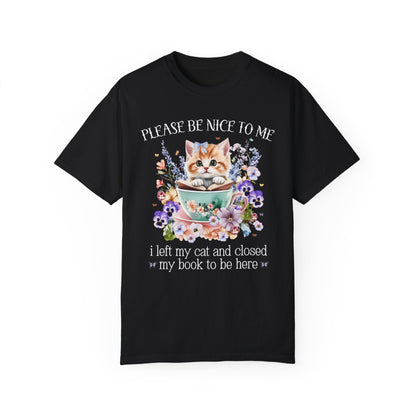 Bookish Tee for Cat Mom
