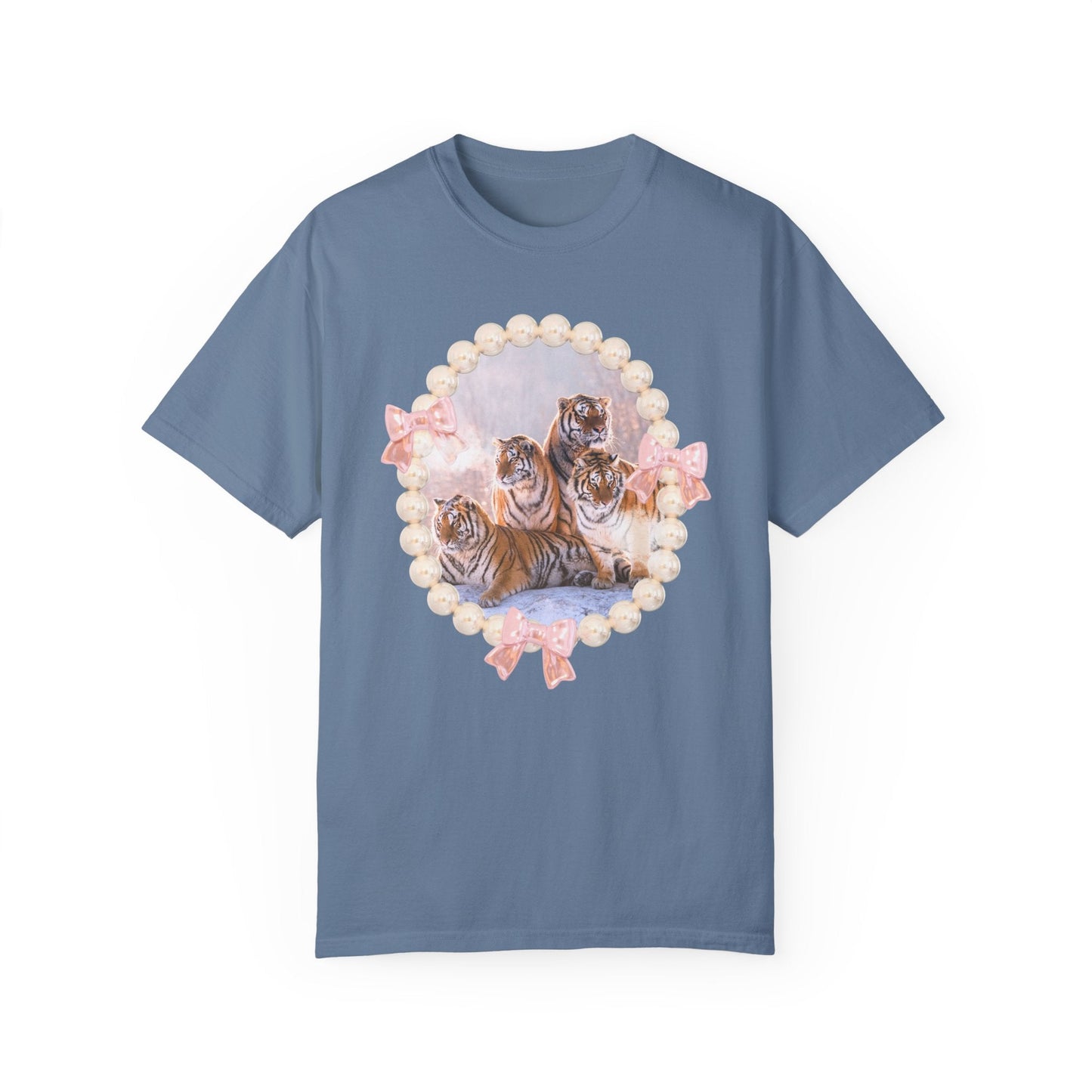 Tigers Sitting in Snow: T-Shirt