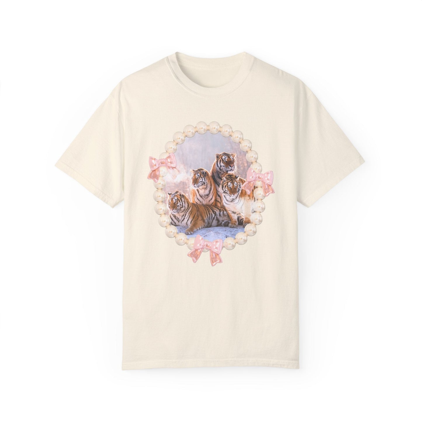 Tigers Sitting in Snow: T-Shirt